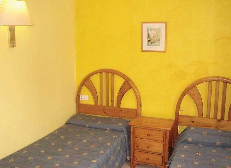 Apartamentos Regina Park Playa d'en Bossa Spain